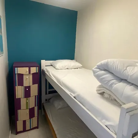 Apartment Port Leucate: T2 Alcove Climatise, 6 Pers, Parking, Animaux Bienvenus - Fr-1-798-11